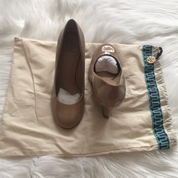 SOLD New Tory Burch Astoria Wedges - Picture 5 of 5